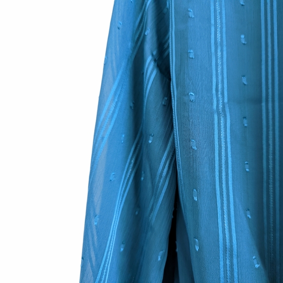 FRANCESCA'S COLLECTIONS Lauren Smocked Open Back Teal Blouse Size Medium - Picture 9 of 13